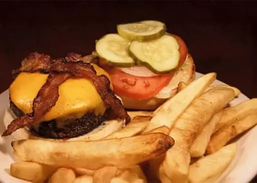 5% Cash Back at Ice House Pub
