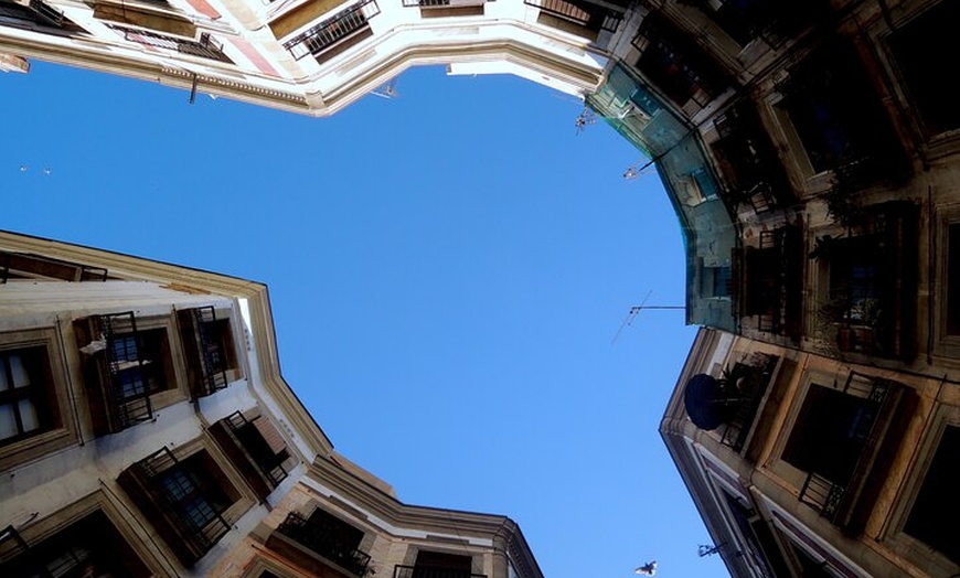 Image 7: Recorrido Mágico de Atención Plena de los Sentidos en Barcelona