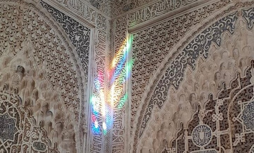 Image 33: Entradas de La Alhambra con Palacios Nazaríes +Tren Turístico