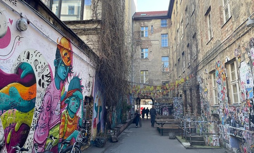 Image 7: Berlin Food Tour mit Full Meal & Drinks von Do Eat Better