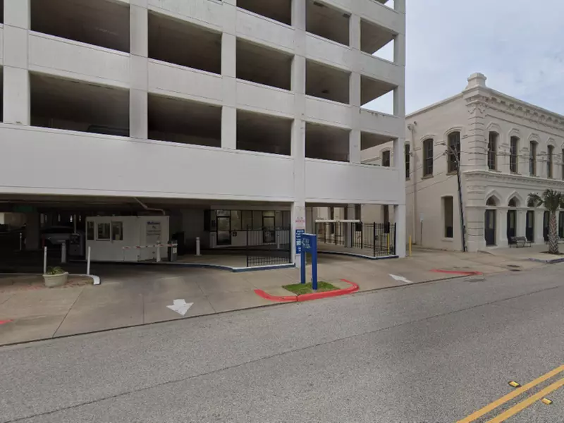 Parking at 2100 Market St. Garage: Cruise Ship Parking Available