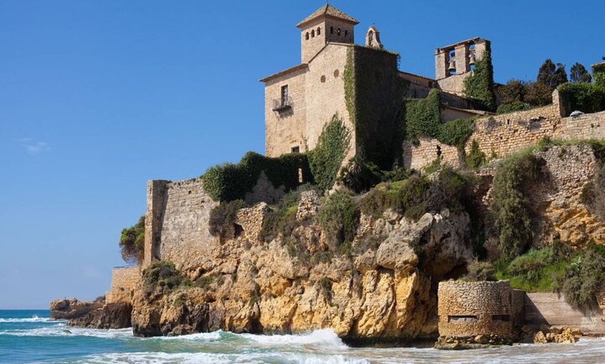 Image 2: Excursión privada de un día a Tarragona y Sitges desde Barcelona