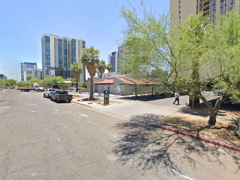 Parking at Cat Cafe Lot - P4818