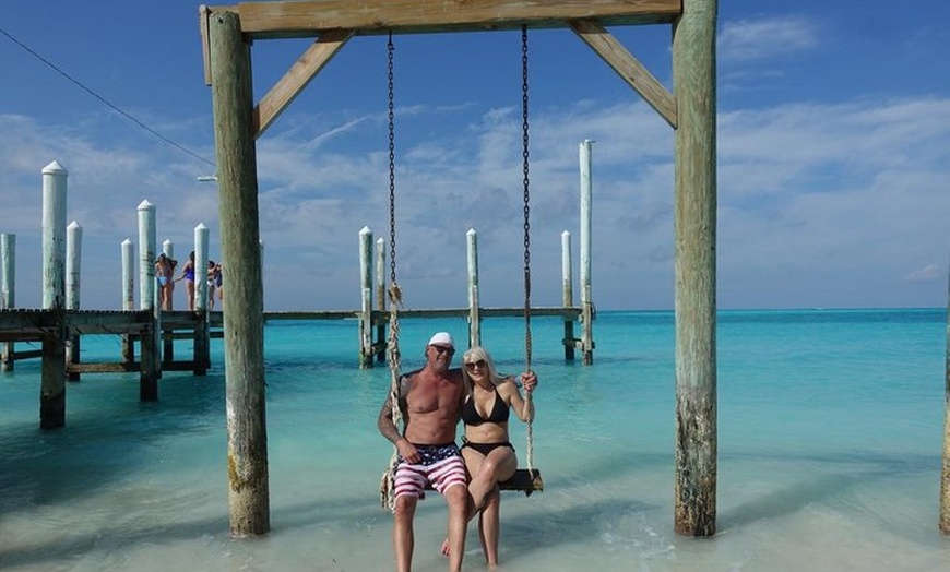 Image 7: Rose Island Snorkeling, Beach Day with Unlimited Rum Punch