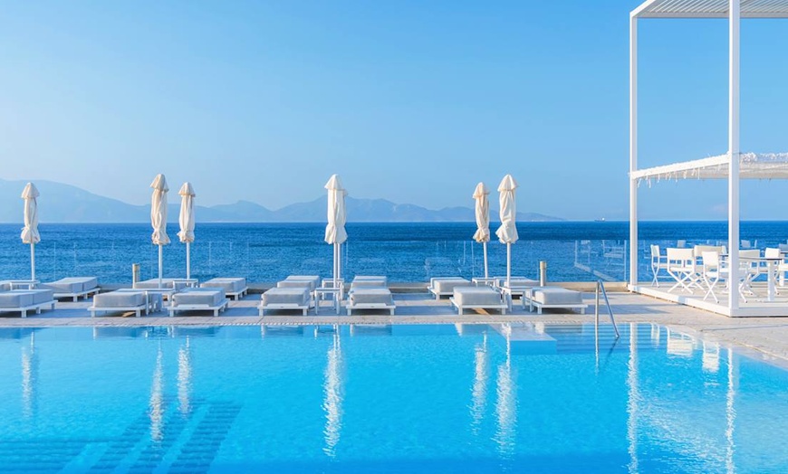 Image 1: ✈ GRIECHENLAND | Kos - Dimitra Beach Hotel & Suites 5*, 3 Nächte - ...