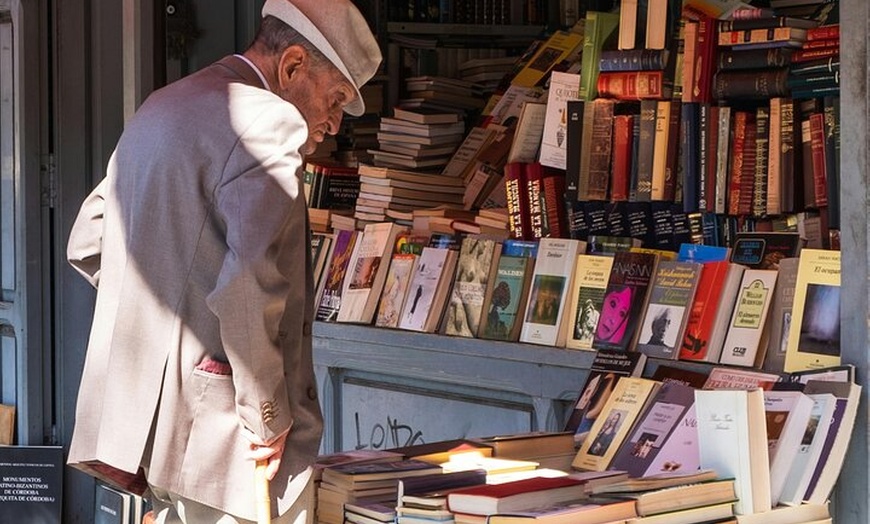 Image 11: Tour de medio día por Madrid