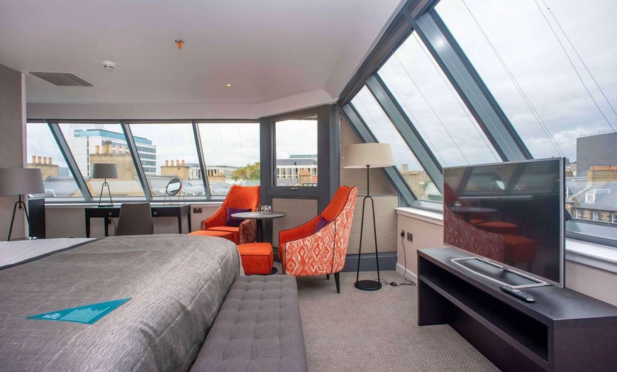 Image 1: ✈ SCOZIA | Edimburgo - Ten Hill Place Hotel 4*, 2 notti - City break