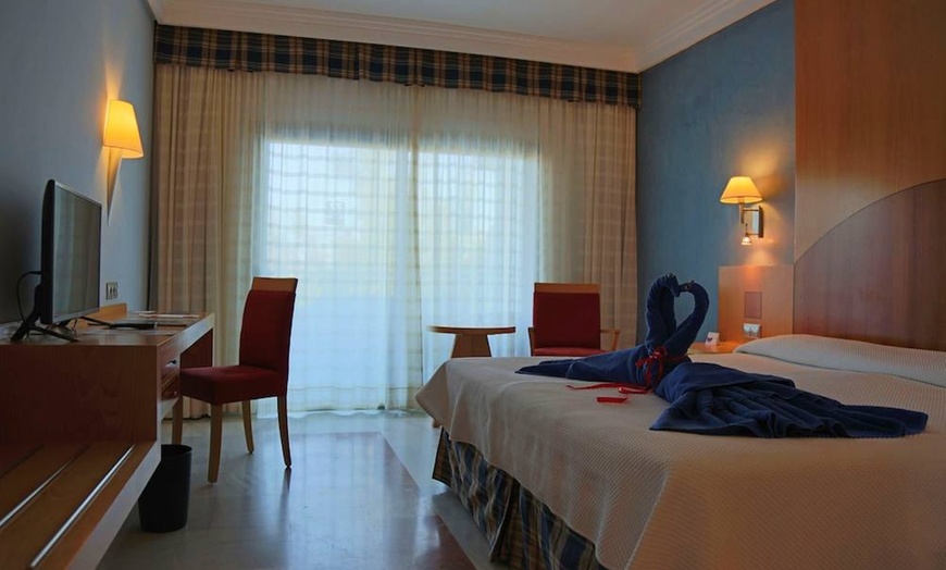 Image 4: ✈ FUERTEVENTURA | Costa Calma - R2 Pájara Beach Hotel & Spa 4* - Pi...