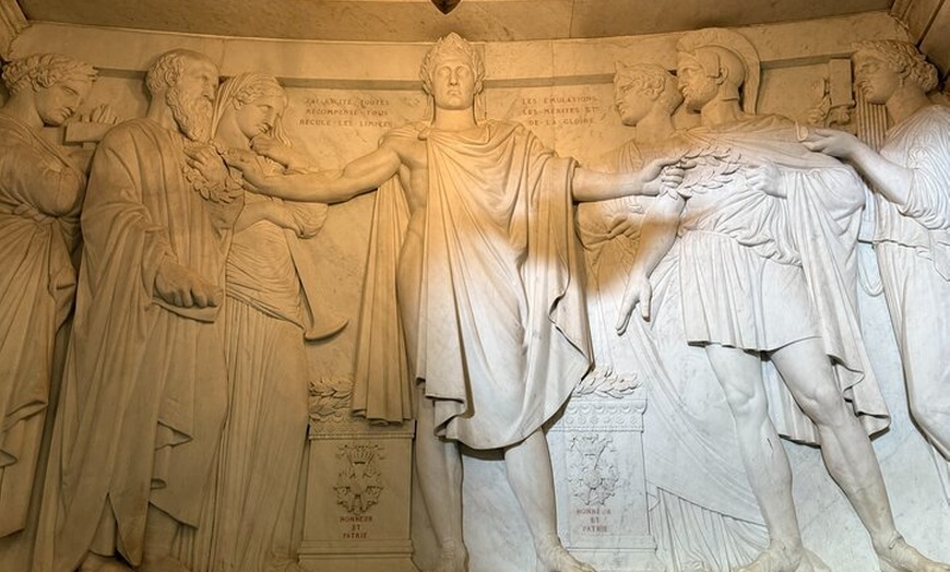 Image 12: Visite de la tombe de Napoléon à Paris