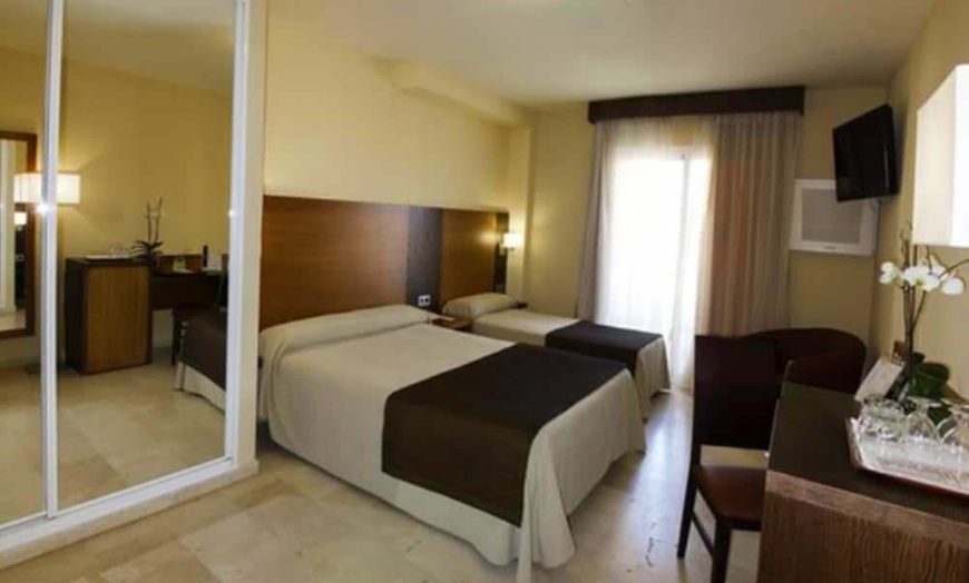 Image 3: ✈ COSTA DEL SOL | Rincon de la Victoria - Hotel Rincon Sol 4* - Tur...