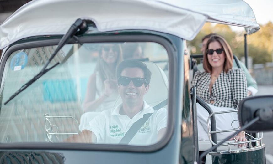 Image 11: Tour Experto Plus por Madrid en Eco Tuk Tuk Privado