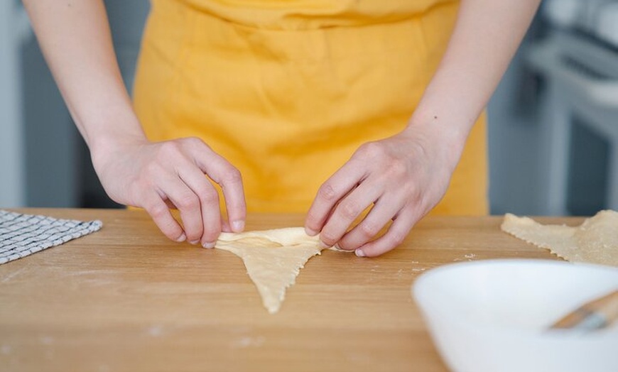 Image 13: Cours de Croissant & Pâtisserie Bicolore dans le Centre de Paris
