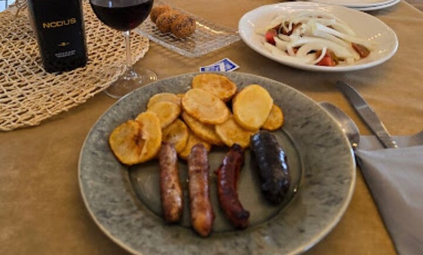 Image 3: Excursión por el viñedo de Valencia : Brunch rústico a la parrilla ...