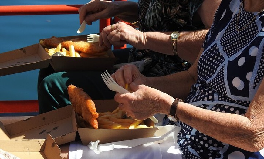 Image 4: Pirate Ship Lunch Cruise (1.5hr)