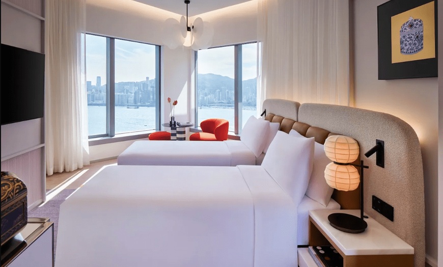 Image 9: ✈ HONG KONG - Mondrian Hong Kong avec excursion privée sur l'île de...