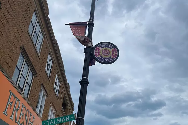 Small-Group Tour of Chicago Neighborhoods: North and South Side