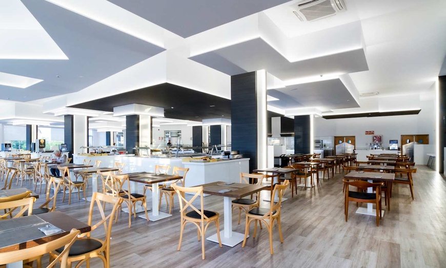 Image 29: ✈ COSTA DEL SOL | Torremolinos - Ibersol Torremolinos Beach 4*, 3 n...