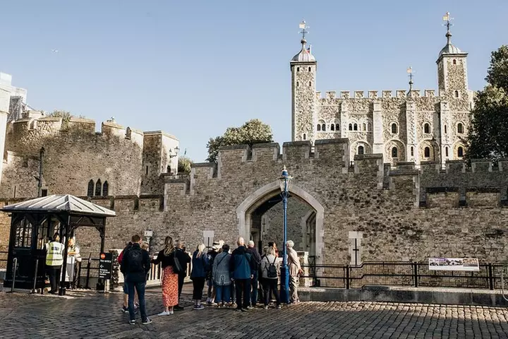 Skip the Line Tower of London & Westminster Tour and River Cruise