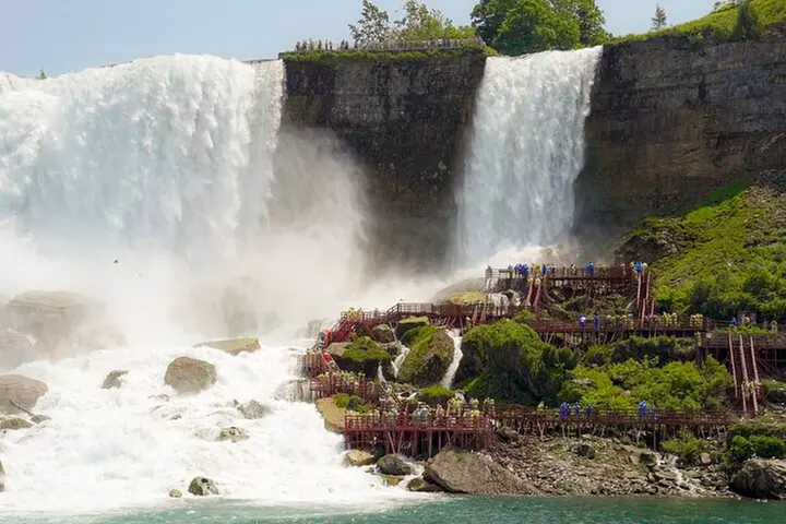 Best of Niagara Falls USA Tour with Cave & Maid of the Mist Boat