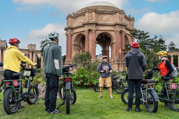 Golden Gate Bridge Guided Bicycle or E-Bike Tour from San Francisco...