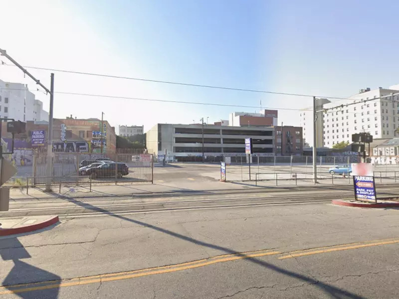 Parking at 1334 S. Flower St. Lot - Second Medium