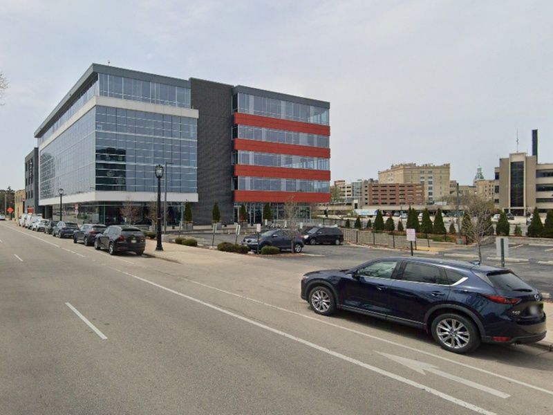 Parking at 1433 N. Water St. Lot - P810