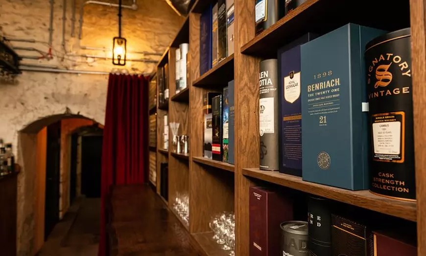Image 5: 90-minute introduction to Whisky in the Old Town of Edinburgh