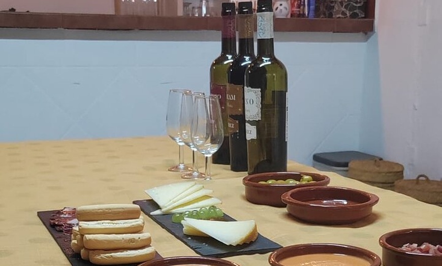 Image 29: Flamenco por un Día Tour guiado por Sevilla, taller y degustación