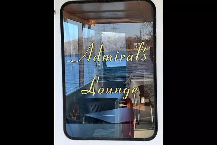 Chicago Skyline Tiki Chic Party Cruise on Lake Michigan