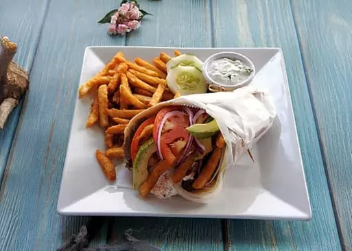 5% Cash Back at Yummy Gyro