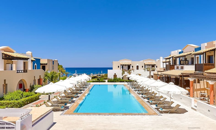 Image 2: ✈ CRÈTE | Anissaras - Nana Royal 5*, 3 nuit - Surclassement offert