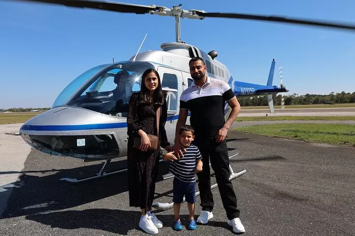 Family pack 77 Miles Helicopter Tour Fireworks & all Theme Parks