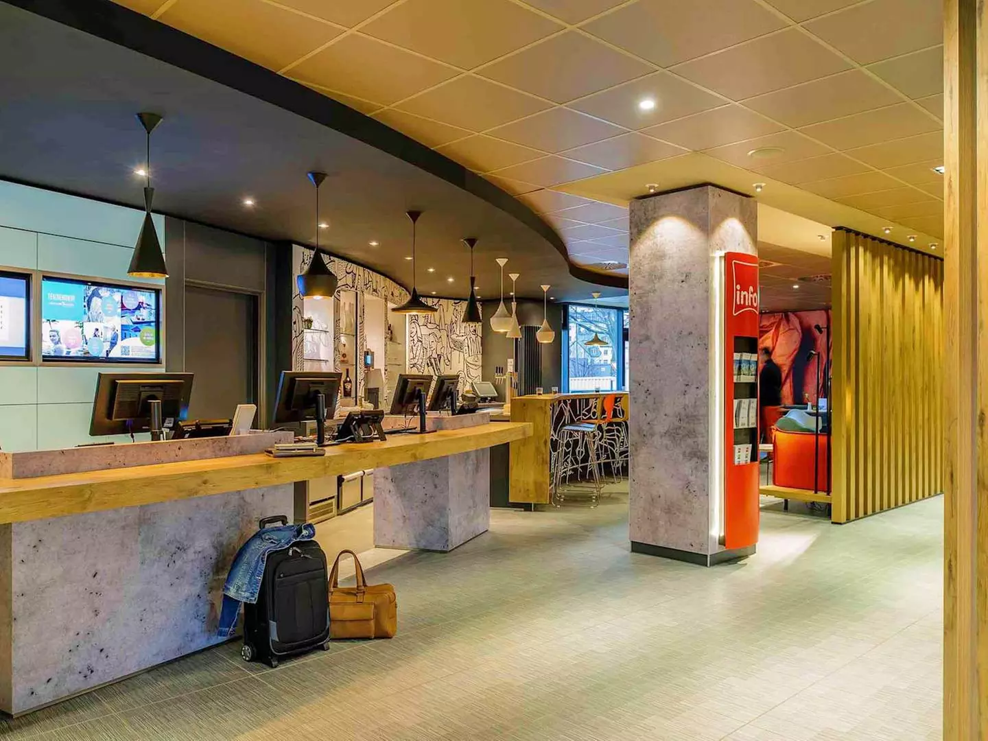 ✈ SCHLESWIG-HOLSTEIN | Hamburg - ibis Hamburg City Hotel 3*, 2 nocy...