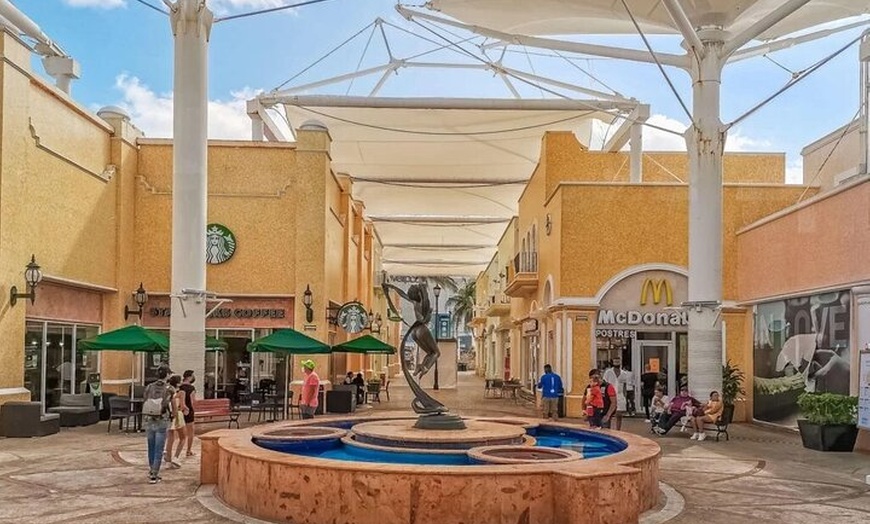 Image 21: Private Cancun Shopping Tour Guided and Personal