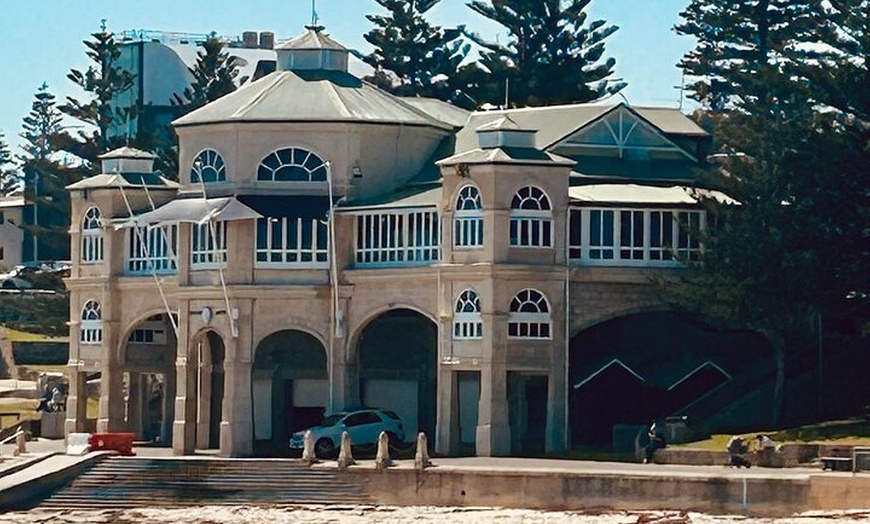 Image 2: Perth Mini Beach Tour