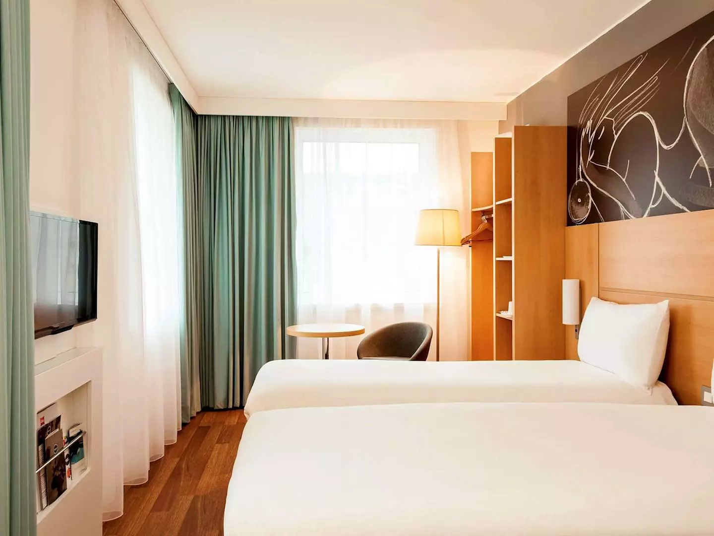 ✈ SCHOTLAND | Edinburgh - ibis Edinburgh Centre South Bridge - Roya...