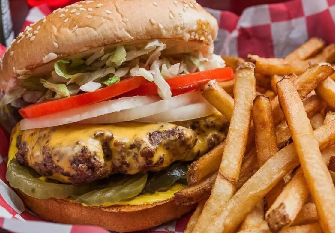 $15 For $30 Worth Of Delicious Hand-Pattied Burgers & More!