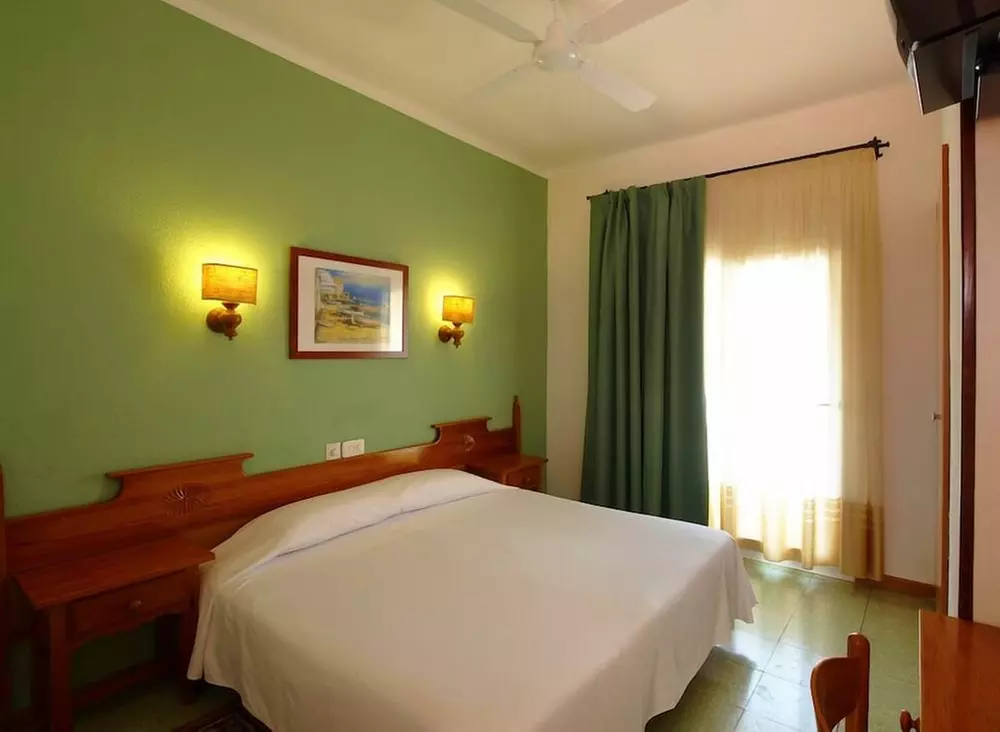 ✈ COSTA BRAVA | Lloret de Mar - Hotel Ninays 2*, 2 Nächte - Außenpool