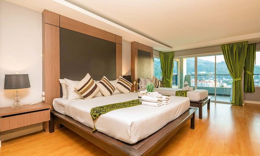 Image 9: ✈ POŁUDNIOWA TAJLANDIA | Phuket - Casa Del M 4* - Odkryty basen