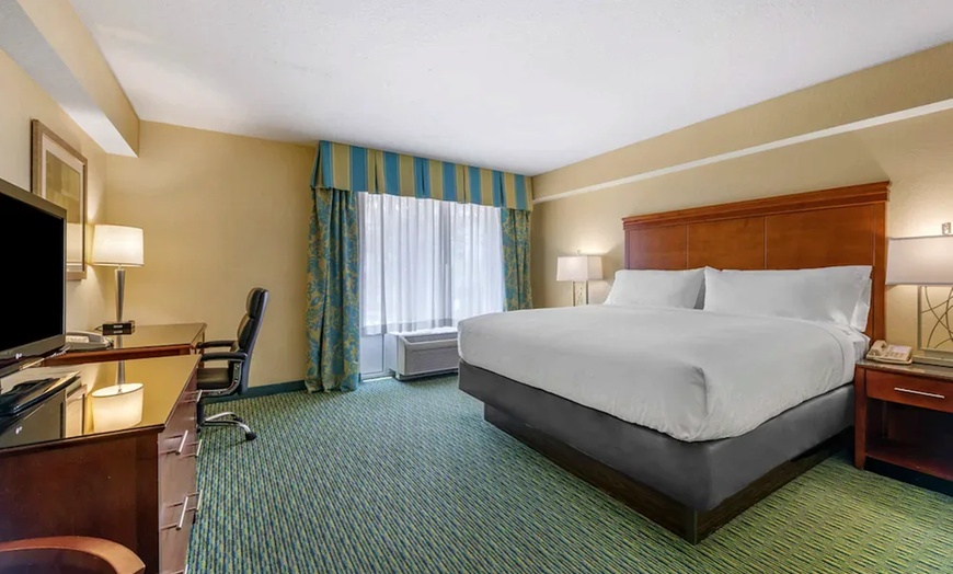 Image 5: ✈ FLORIDA | Orlando - Holiday Inn Resort Lake Buena Vista 3*, 3 nac...