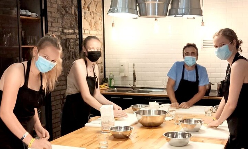 Image 1: Cucina di Mamma - Lezione di preparazione della pasta