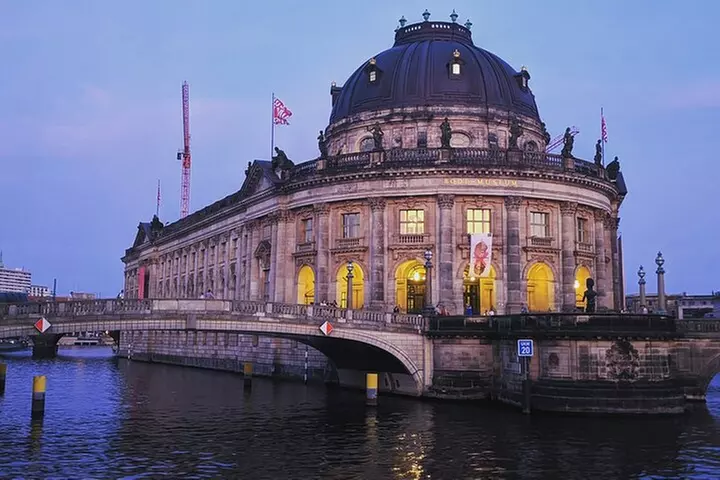 Berlin Exklusive private 3-stündige geführte Wanderung - Primary Image