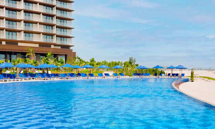 Image 1: ✈ EMIRATS ARABES UNIS | Ras el Kaimah - Mövenpick Resort Al Marjan ...