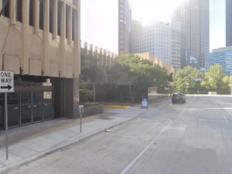 Parking at 2020 Live Oak Garage