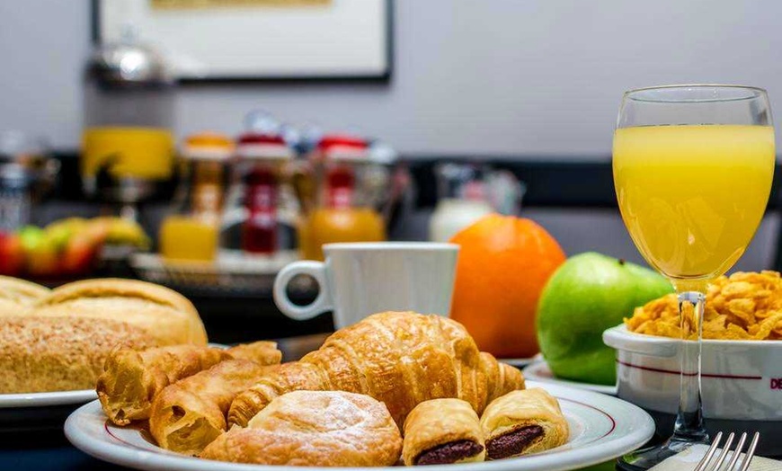 Image 8: ✈ SPANJE | Sevilla - Hotel Virgen de los Reyes 3*, 2 nachten - City...