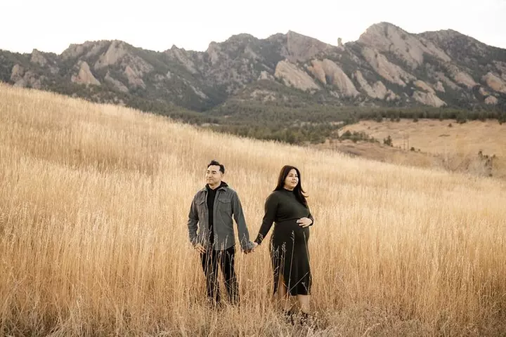 Scenic Mountain Photoshoot in Boulder, Colorado