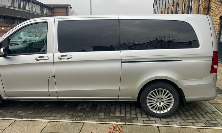 Image 13: Transfer from Gatwick Airport to London