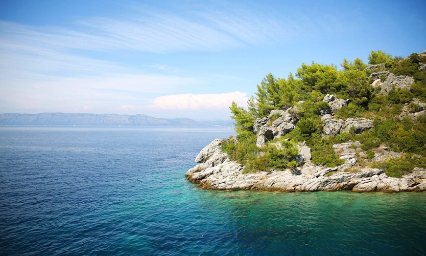 Image 10: ✈ CROATIE | Split - Charmante croisière en Dalmatie, 8 jours sur un...