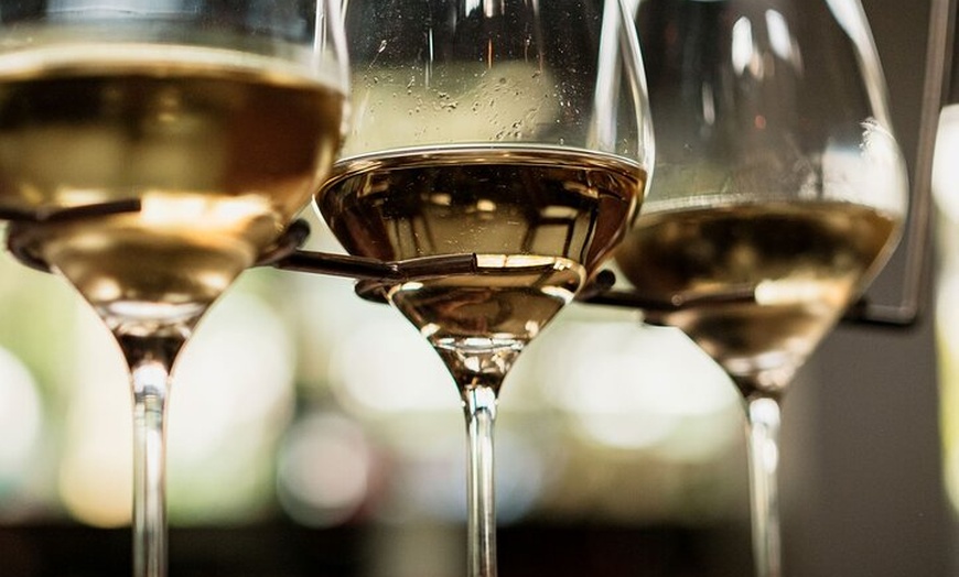 Image 7: Visite d'une Cave à Vins et Dégustation à l'Aveugle à Paris