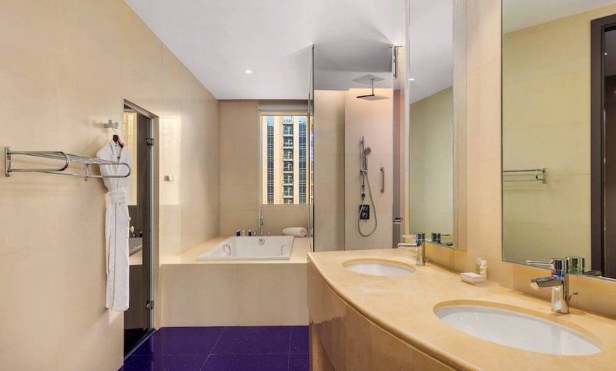 Image 14: ✈ EMIRATI ARABI UNITI | Dubai - V Hotel Dubai Curio Collection by H...